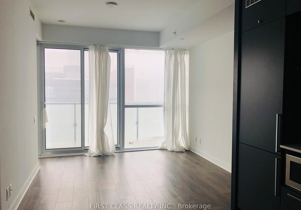 15-grenville-street-toronto-ontario-c12868358