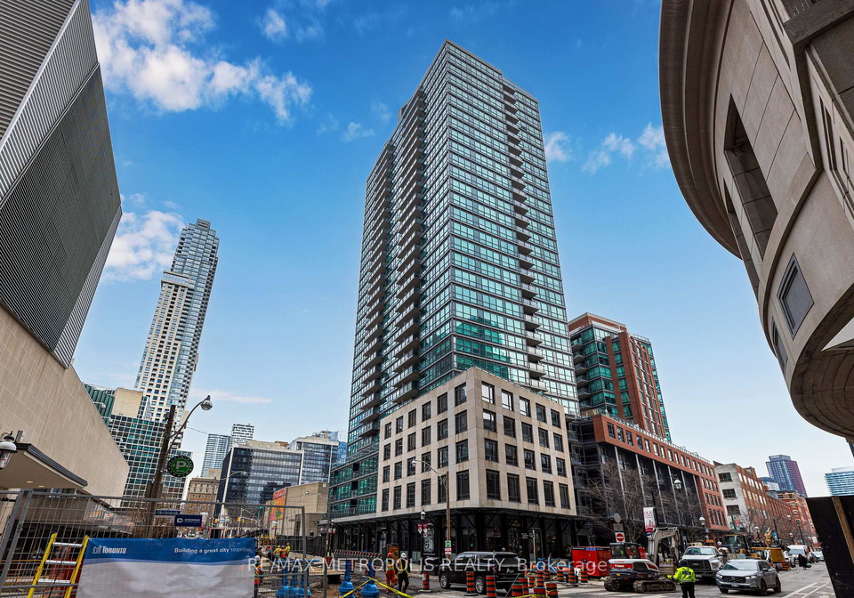 1-scott-street-toronto-ontario-c12868522