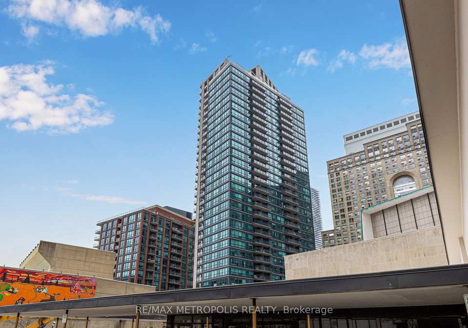 1-scott-street-toronto-ontario-c12868522