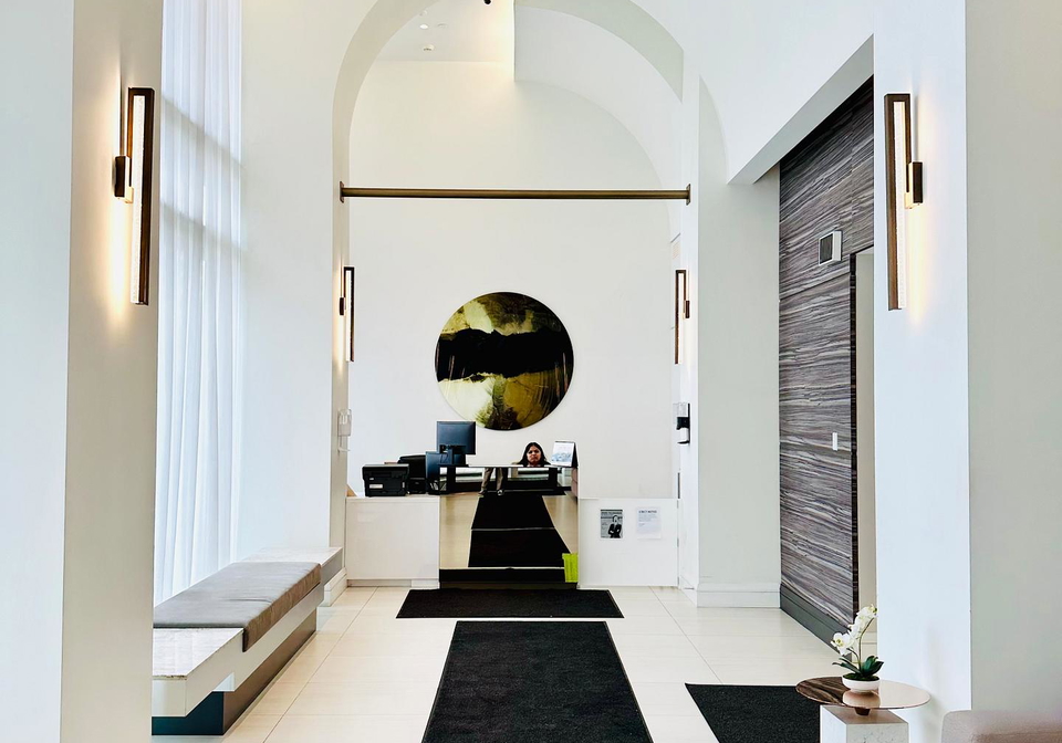 39-roehampton-avenue-toronto-ontario-c12868650