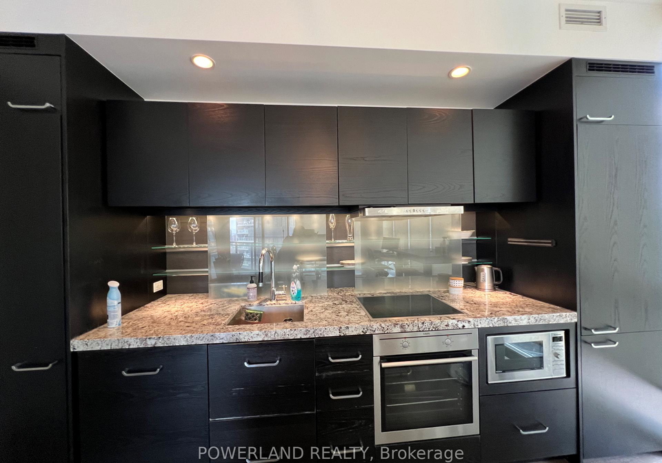 45-charles-street-e-toronto-ontario-c12869126
