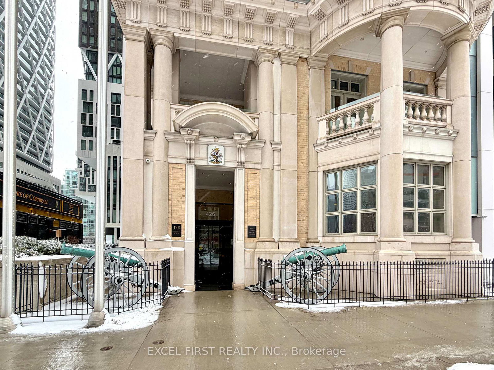 426-university-avenue-toronto-ontario-c12869188