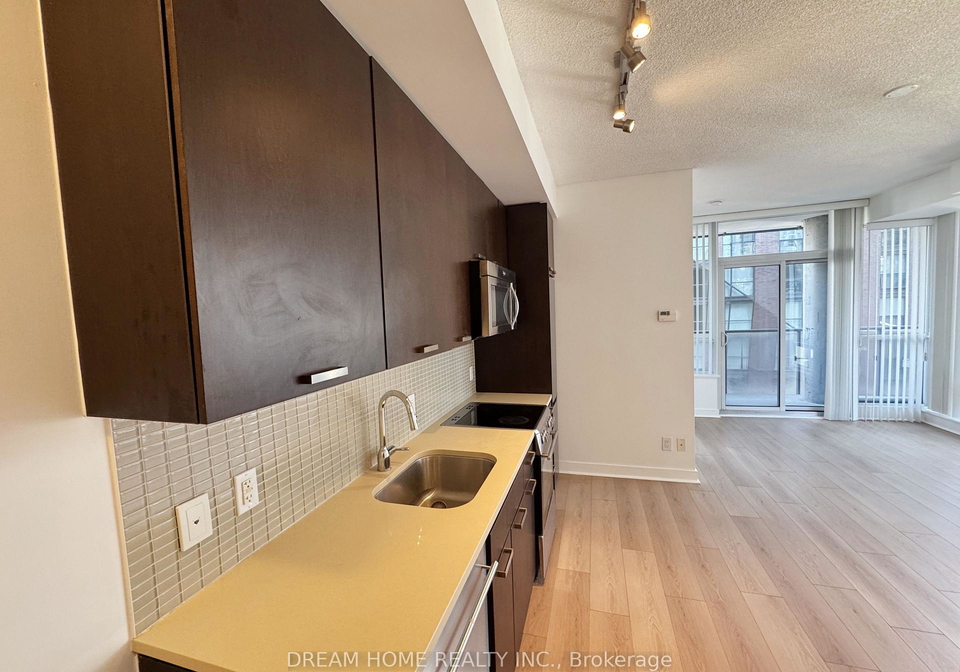 295-adelaide-street-w-toronto-ontario-c12869332