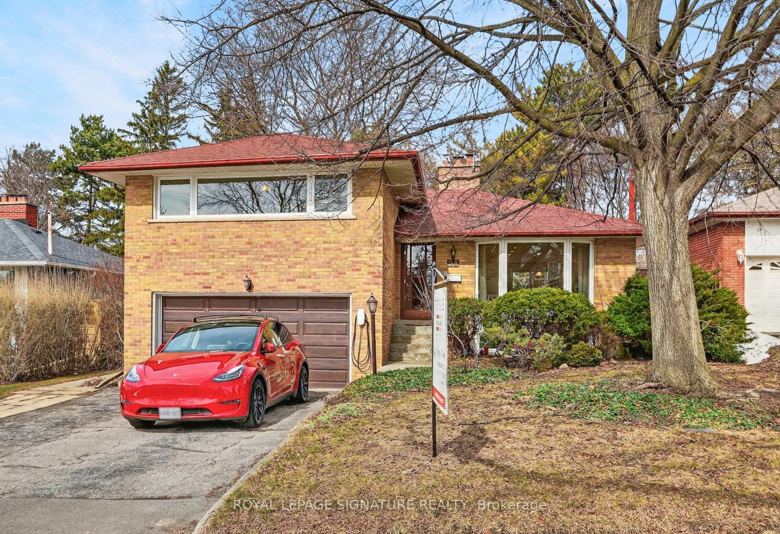54-broadlands-boulevard-north-york-ontario-c12869434