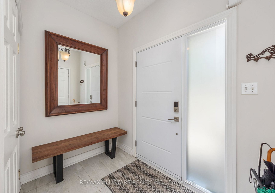 10-sufi-crescent-north-york-ontario-c12869738