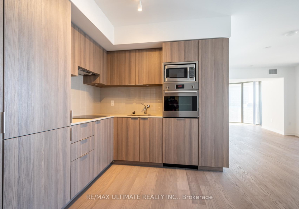 11-wellesley-street-w-toronto-ontario-c12869784