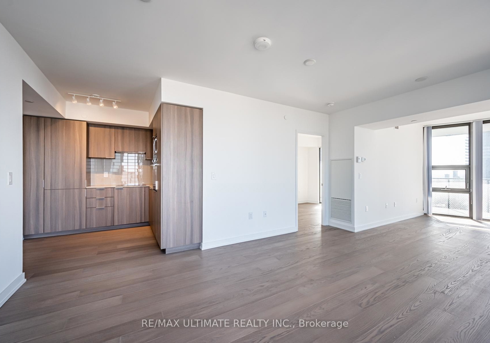 11-wellesley-street-w-toronto-ontario-c12869784