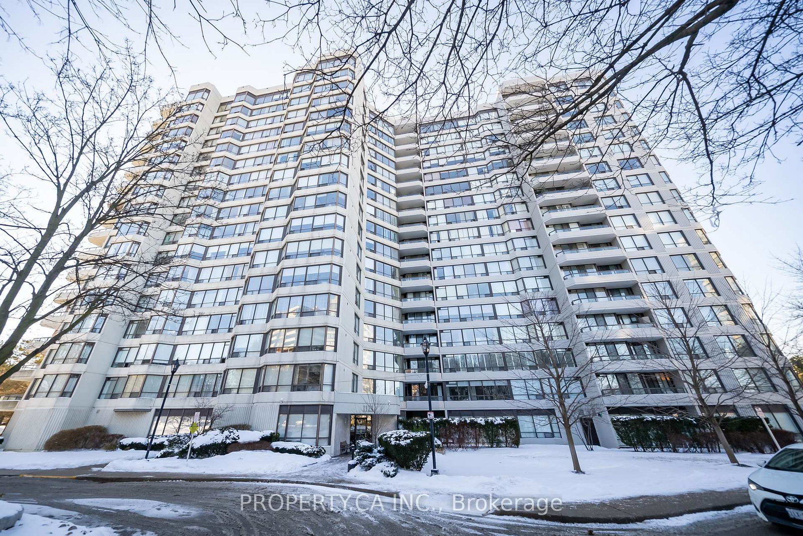 1121-steeles-avenue-w-toronto-ontario-c12870246