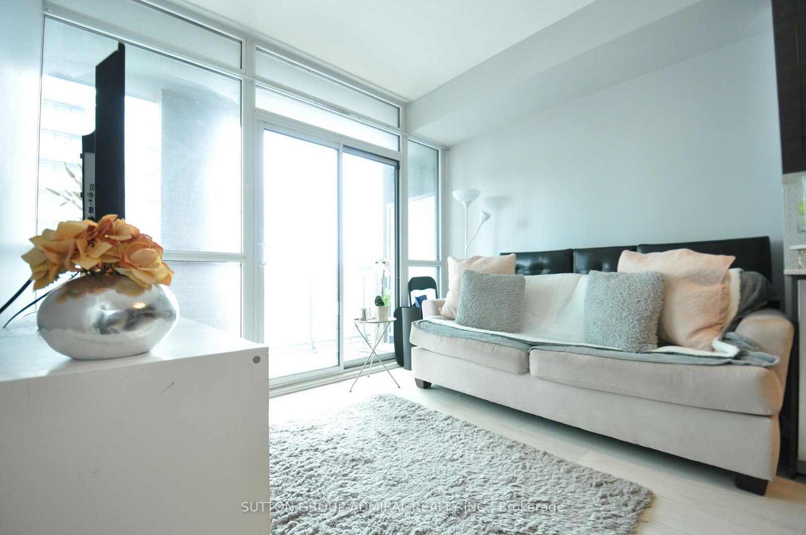 169-fort-york-boulevard-toronto-ontario-c12870346