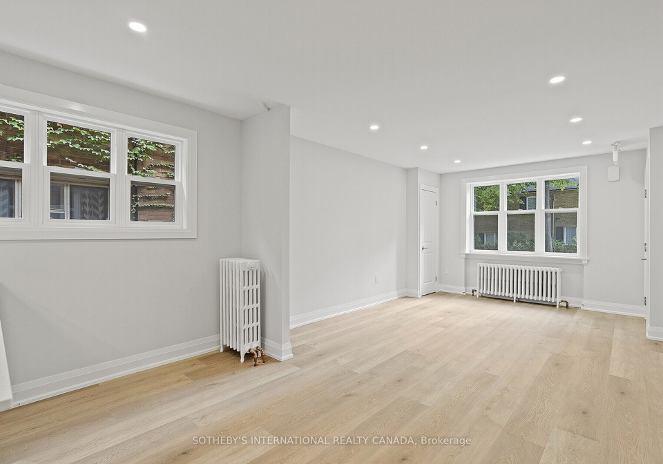 30-strathgowan-avenue-toronto-ontario-c12870474