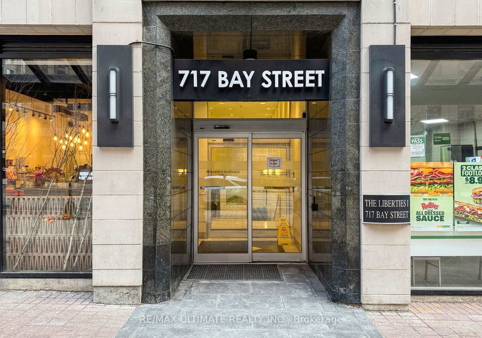 717-bay-street-toronto-ontario-c12870662