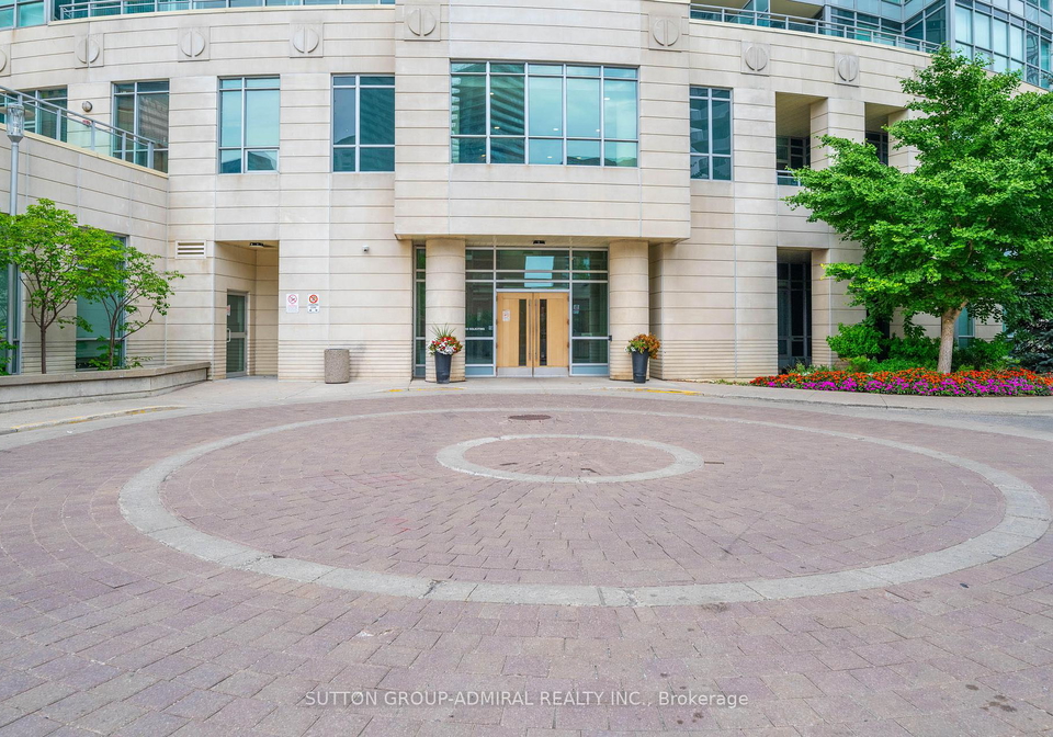 18-holmes-avenue-north-york-ontario-c12871630
