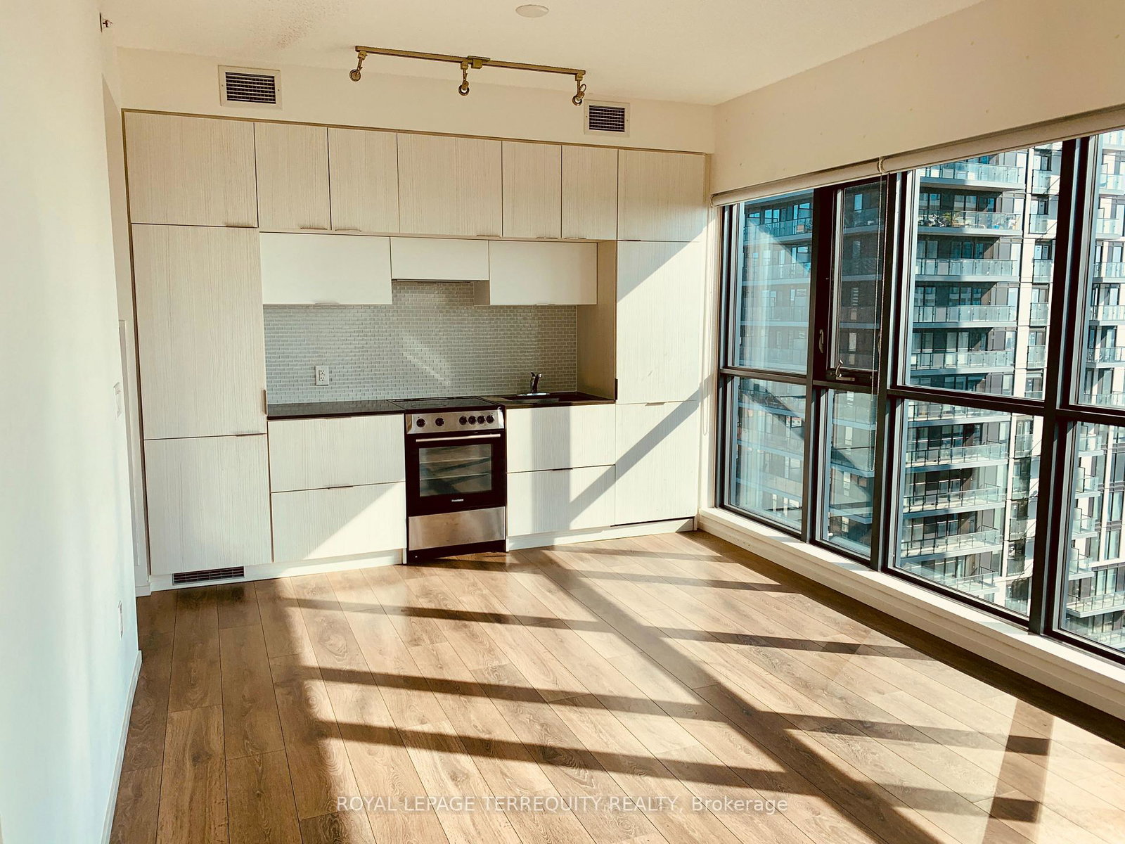 159-dundas-street-e-toronto-ontario-c12872246