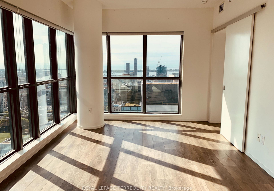 159-dundas-street-e-toronto-ontario-c12872246