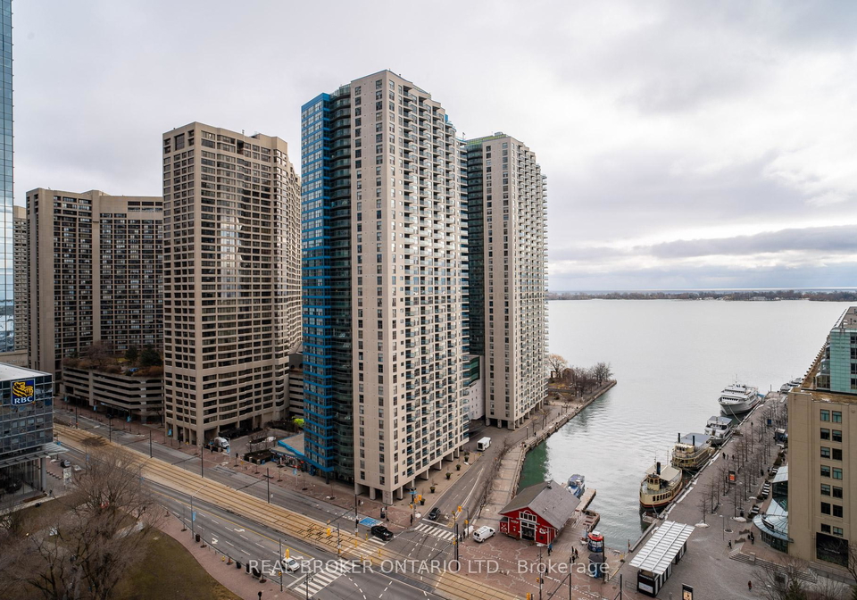 8-york-street-toronto-ontario-c12872270