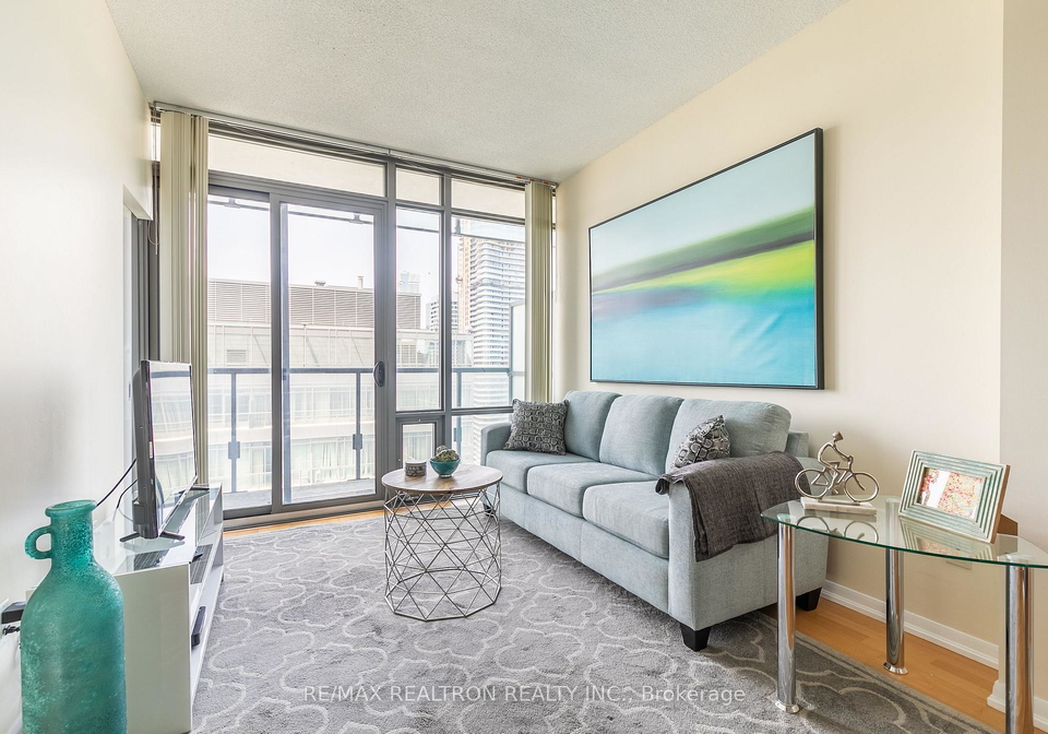 38-grenville-street-toronto-ontario-c12872318