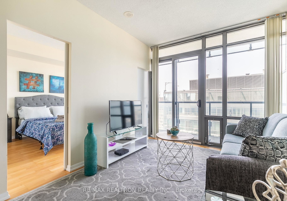 38-grenville-street-toronto-ontario-c12872318