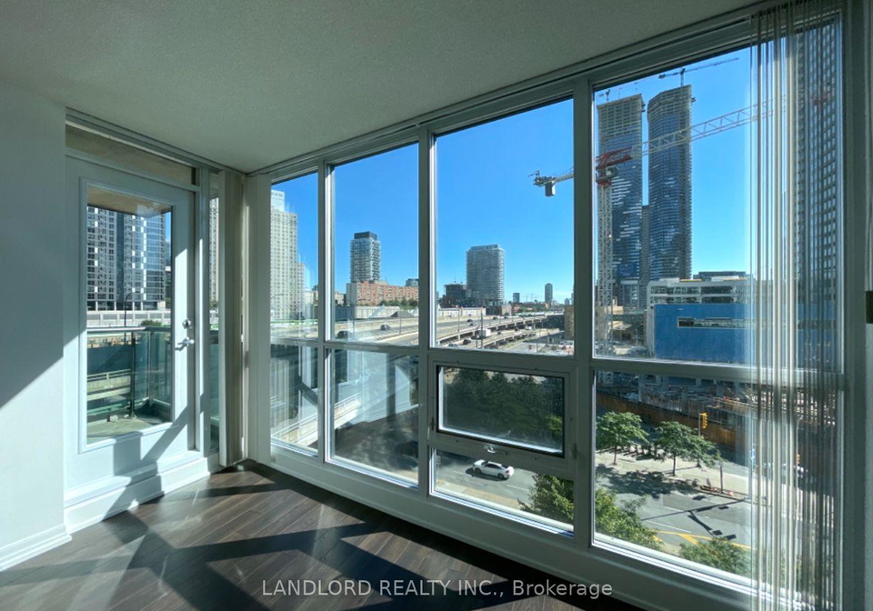 16-yonge-street-toronto-ontario-c12872356