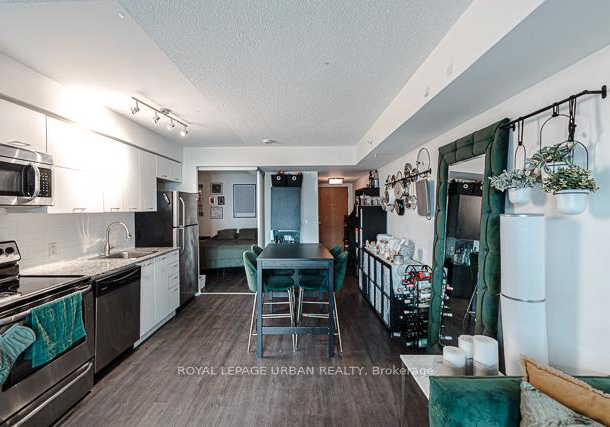 20-joe-shuster-way-toronto-ontario-c12872362