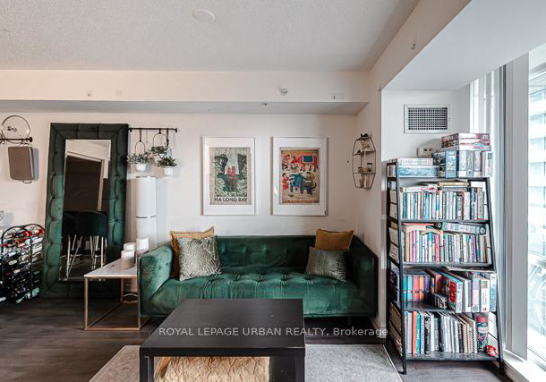 20-joe-shuster-way-toronto-ontario-c12872362