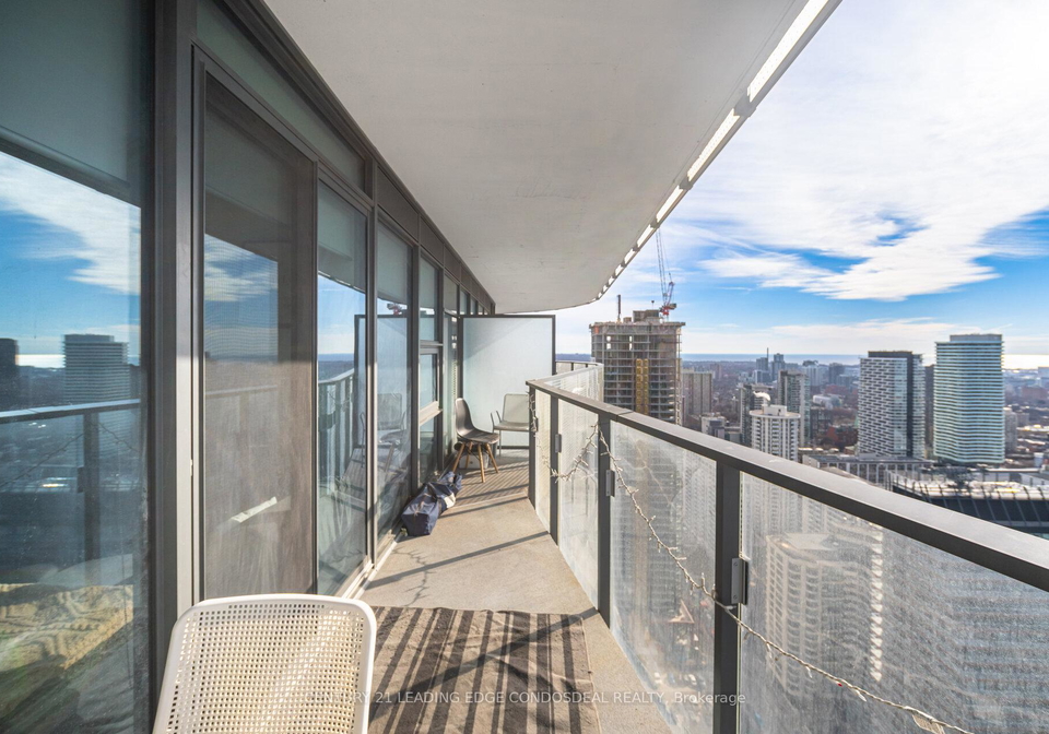 11-wellesley-street-w-toronto-ontario-c12872704