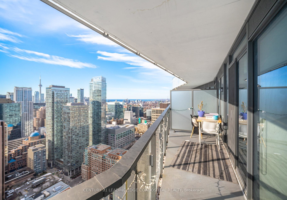 11-wellesley-street-w-toronto-ontario-c12872704