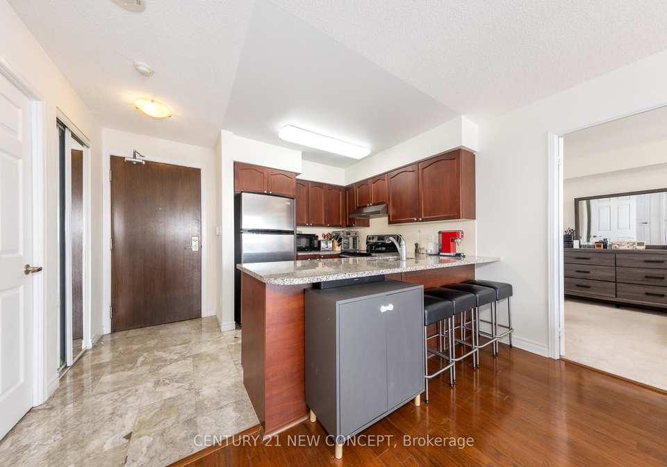 35-hollywood-avenue-north-york-ontario-c12872752