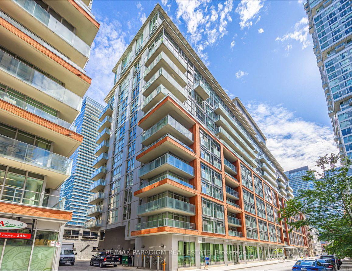 21-nelson-street-toronto-ontario-c12873556