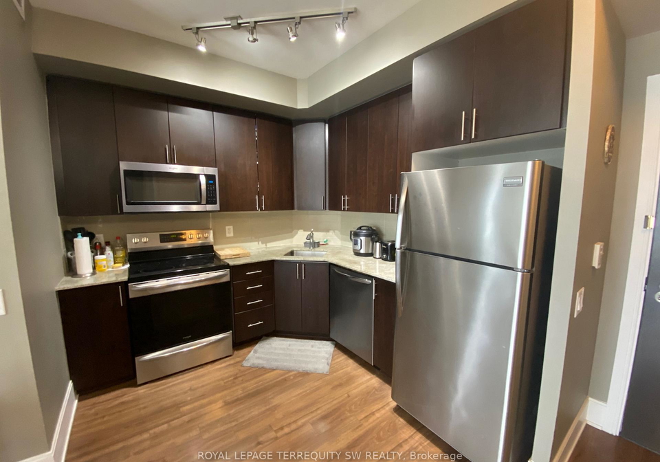 560-front-street-w-toronto-ontario-c12873562