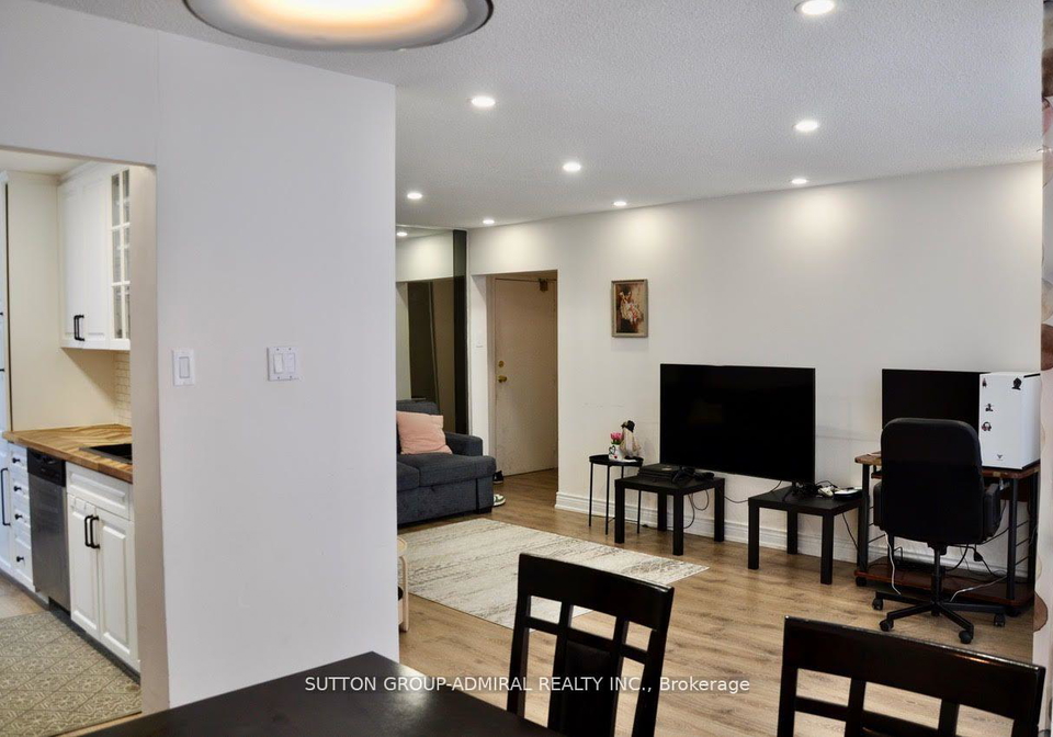 205-hilda-avenue-toronto-ontario-c12873678