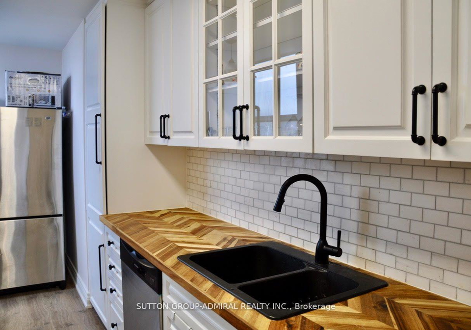 205-hilda-avenue-toronto-ontario-c12873678