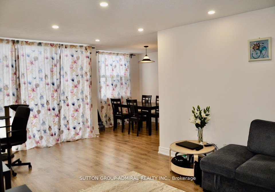 205-hilda-avenue-toronto-ontario-c12873678