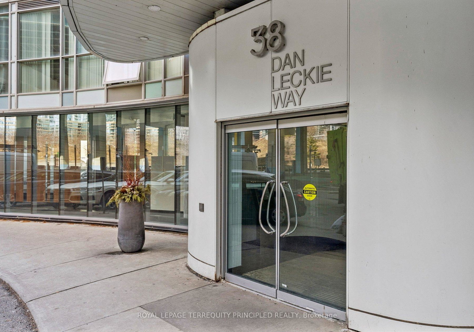 38-dan-deckie-way-toronto-ontario-c12873712