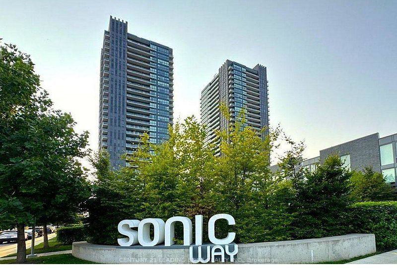 6-sonic-way-east-york-ontario-c12873862