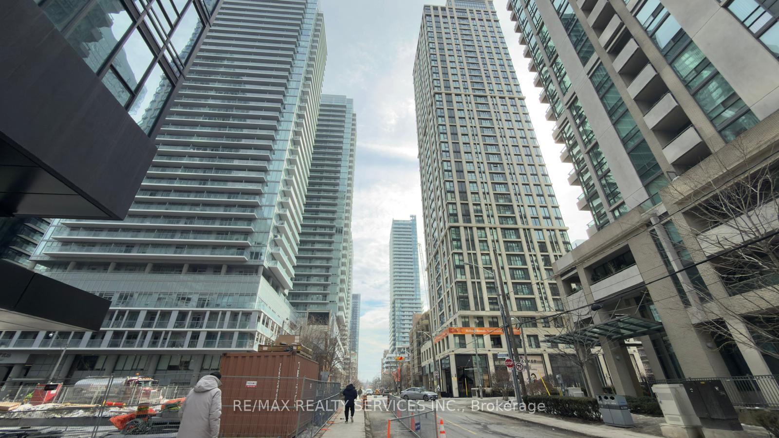 110-broadway-avenue-toronto-ontario-c12874028