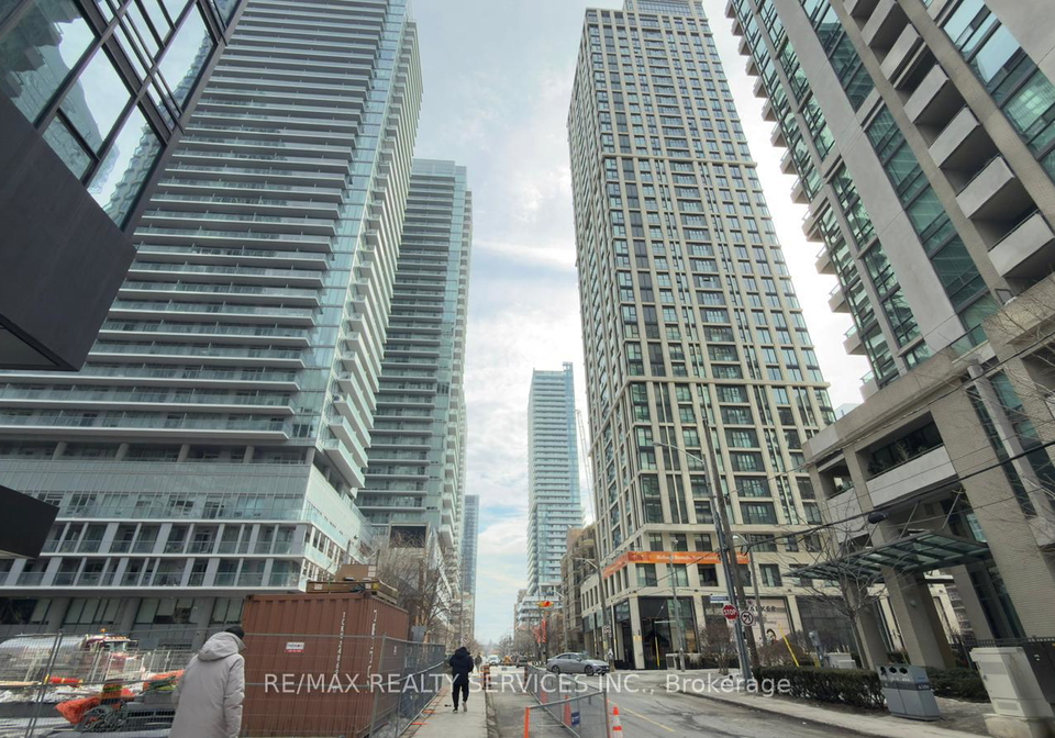 110-broadway-avenue-toronto-ontario-c12874028