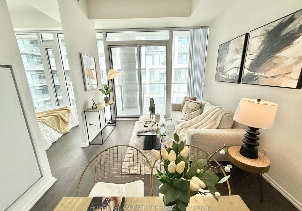 8-hillsdale-avenue-e-toronto-ontario-c12874084