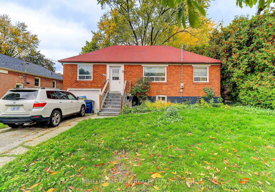 106-johnston-avenue-toronto-ontario-c12874086