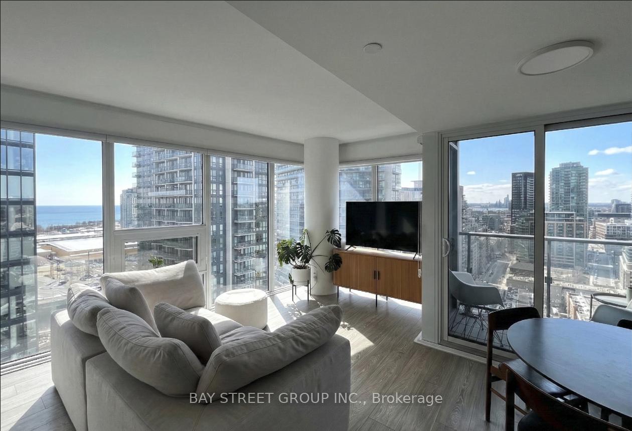 19-western-battery-road-toronto-ontario-c12874158