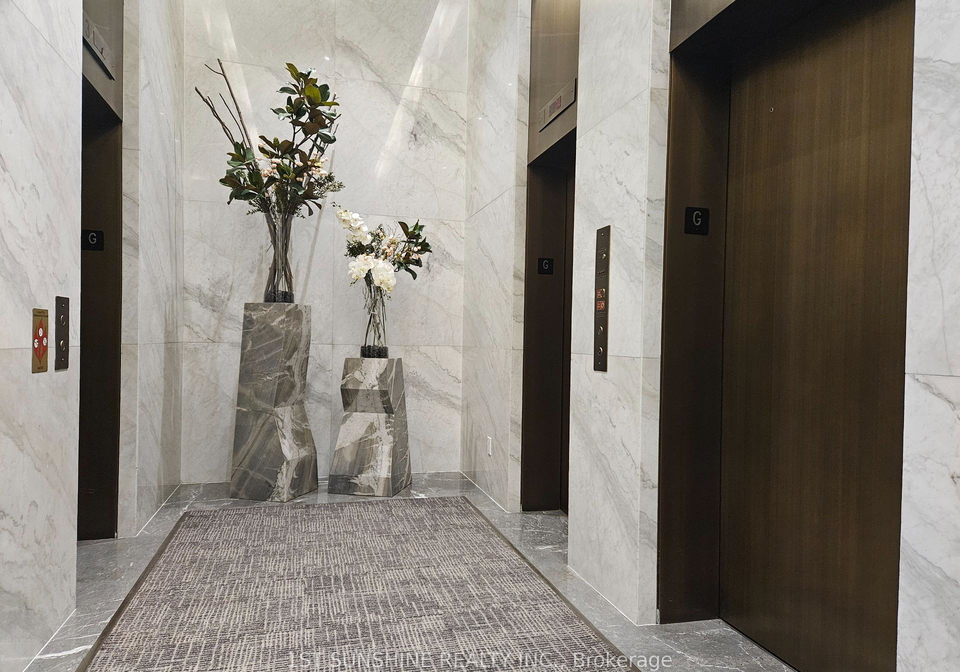 200-bloor-street-w-toronto-ontario-c12874172