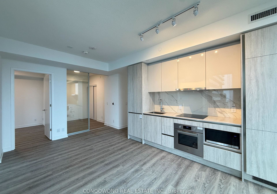 180-front-street-e-toronto-ontario-c12874238