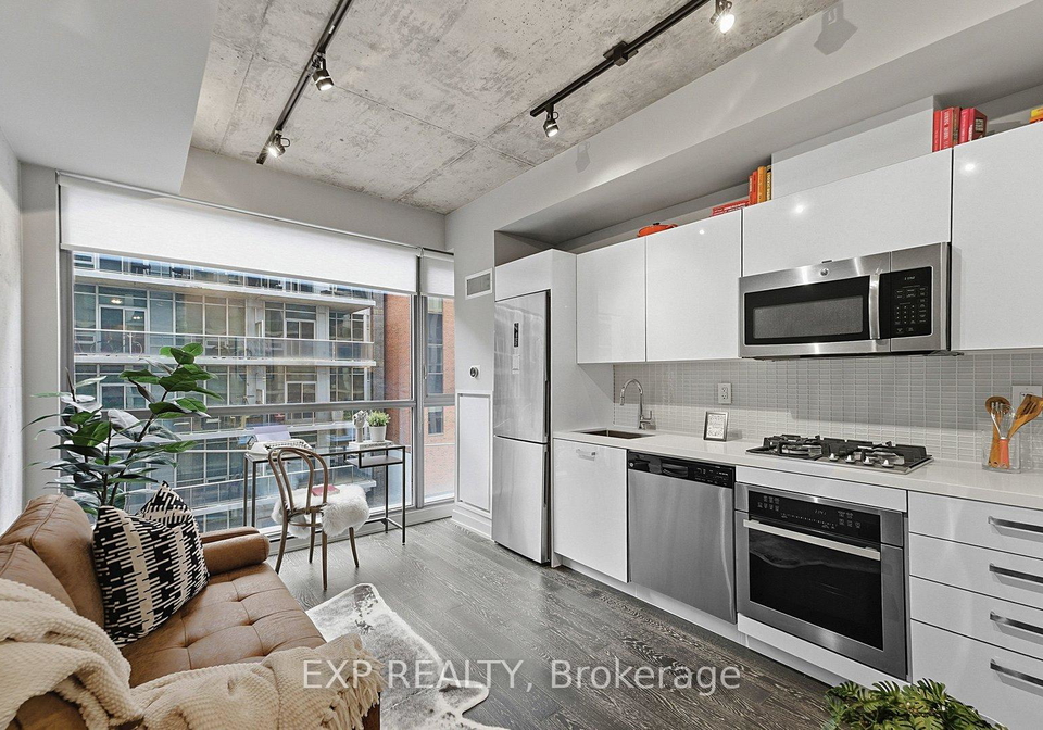 39-brant-street-toronto-ontario-c12874416