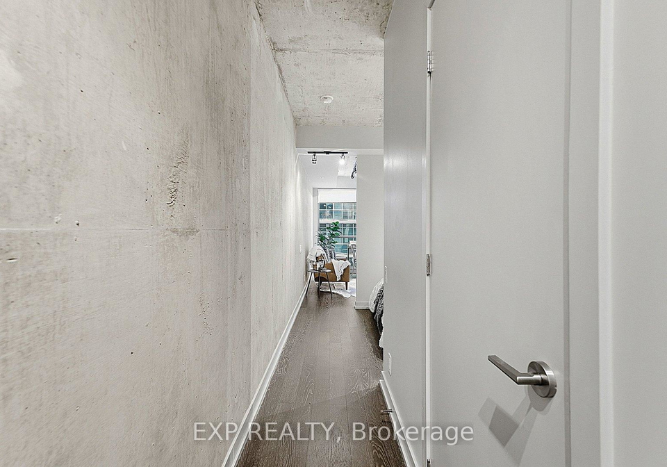 39-brant-street-toronto-ontario-c12874416