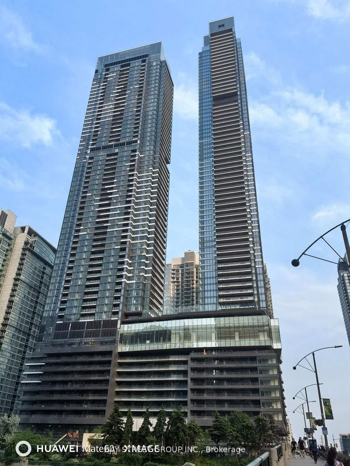 3-concord-cityplace-way-toronto-ontario-c12874476