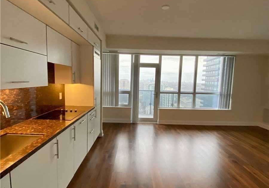 5-sheppard-avenue-e-north-york-ontario-c12874594