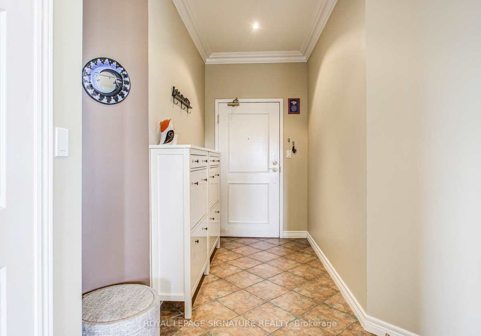 1-leaside-park-drive-east-york-ontario-c12874862