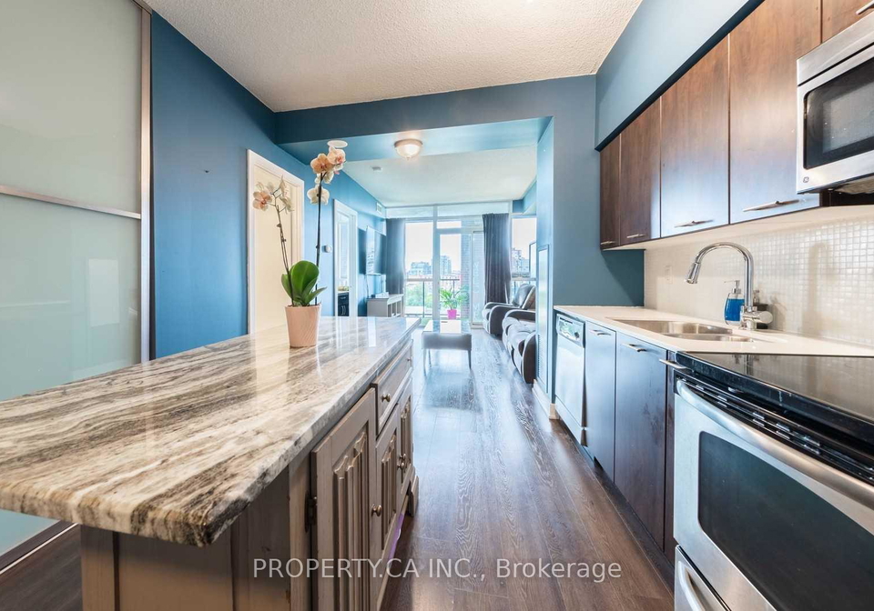 169-fort-york-boulevard-toronto-ontario-c12875164