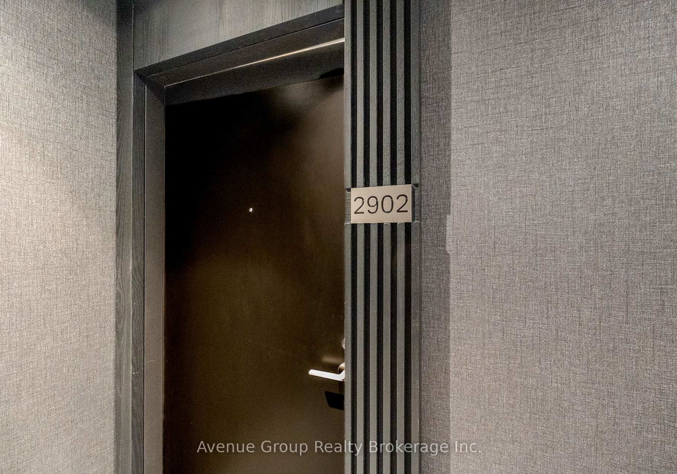 110-broadway-avenue-toronto-ontario-c12875188
