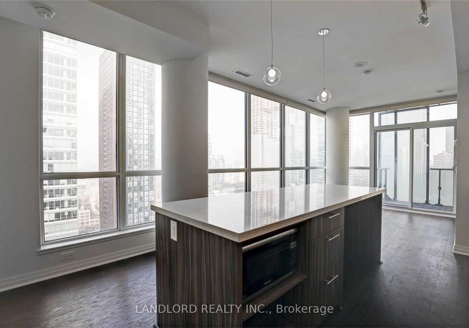 8-mercer-street-toronto-ontario-c12875222