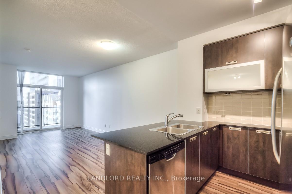 28-ted-rogers-way-toronto-ontario-c12875900